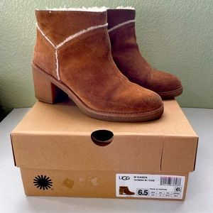 UGG Kasen Boots Size 6.5
